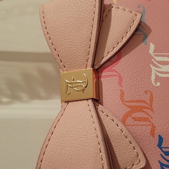 JUICY COUTURE NWT Multicolor Logo Studded Pink Shoulder Bag - Picture 8 of 13